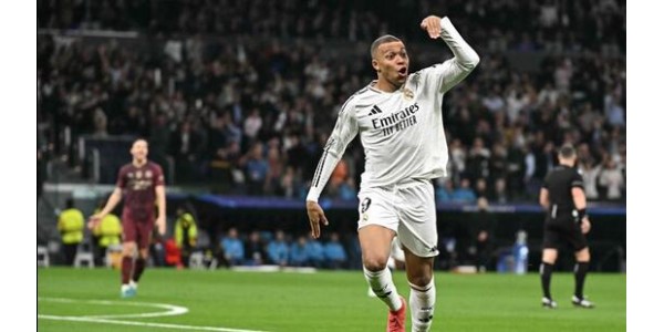 Kylian Mbappé scoorde voor het eerst een hattrick voor Real Madrid Kylian Mbappé scoorde voor het eerst een hattrick voor Real Madrid
